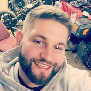 Meet your Posher, Adam